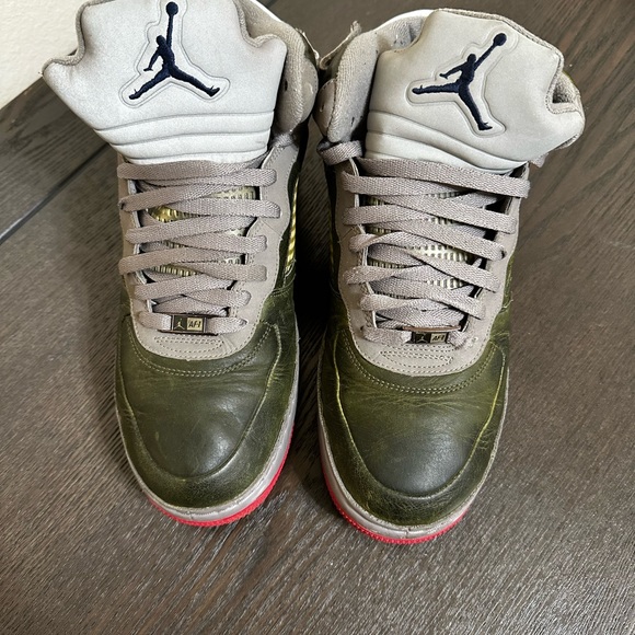 Used Jordan Fusion 5 Premier Grey Nurse - Picture 4 of 8